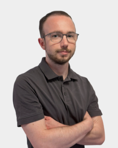 jan mit grauem hintergrund